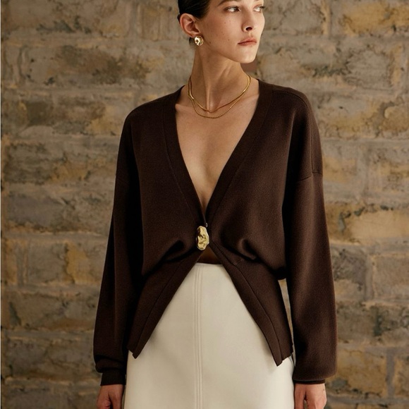 Commense Brown Women's Sweater - Picture 1 of 7